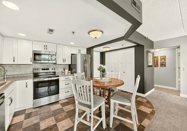 Photo 4 of Sale Pending at 625 19th Street NW #802, Rochester, MN 55901 | MLS# 7095646 | Listing updated on 2026-09-05