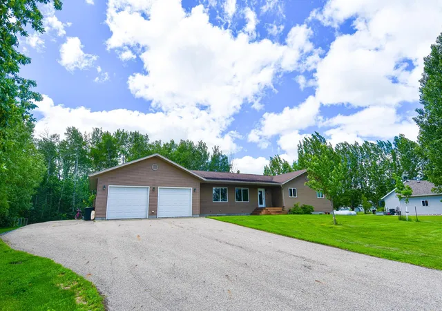 1st image of 506 E Bakke Ave, Newfolden, MN 56738 | MLS# 7095660