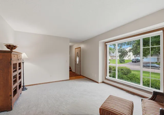 Homes for sale in Woodbury, MN | 9445 Hillingdon Rd, Woodbury, MN 55125 | MLS# 7095666