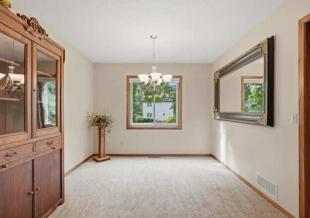 Homes for sale in Woodbury, MN | 9445 Hillingdon Rd, Woodbury, MN 55125 | MLS# 7095666