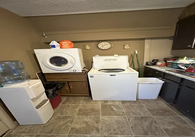 Listing Photo 2 - Condo for sale in building located at 365 Case Ave, St. Paul, MN 55130 - Unit #