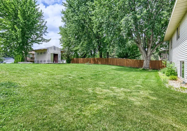 3rd image of 23030 Henna Ave N, Forest Lake, MN 55025 | MLS# 7095700