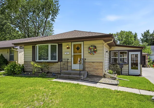 Homes for sale in Columbia Heights, MN | 2126 Forest Dr Ne, Columbia Heights, MN 55421 | MLS# 7095742