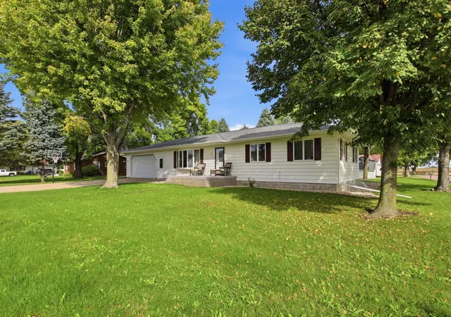Photo 1 of Single family home for sale at 1365 7th Street, Dawson, MN 56232 | MLS# 7095750 | Listing updated on 2026-10-03