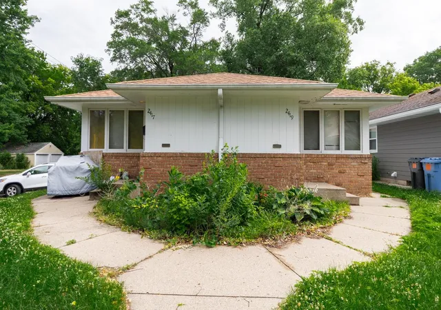 Homes for sale in Minneapolis, MN | 2417 Cole Ave Se, Minneapolis, MN 55414 | MLS# 7095760