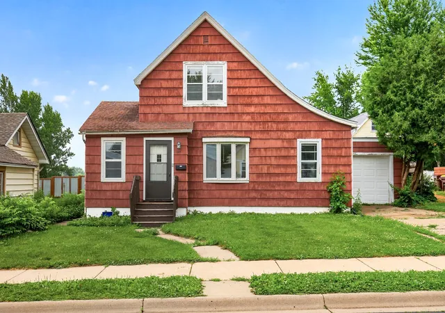 Homes for sale in New Prague, MN | 207 1st St Sw, New Prague, MN 56071 | MLS# 7095790