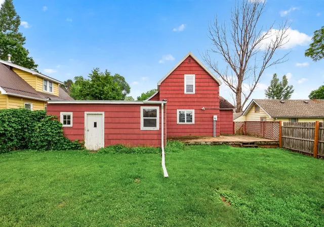 Homes for sale in New Prague, MN | 207 1st St Sw, New Prague, MN 56071 | MLS# 7095790