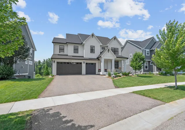 2nd image of 5054 Boulder Ln, Chaska, MN 55318 | MLS# 7095808