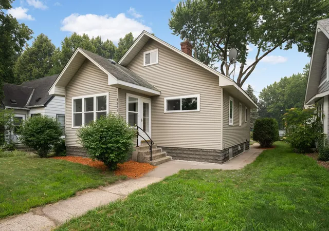 Photo 2 of Sale Pending at 4842 34th Avenue S, Minneapolis, MN 55417 | MLS# 7095817 | Listing updated on 2026-08-14