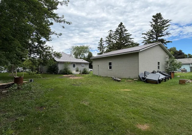 Homes for sale in Westbrook, MN | 427 Cedar Ave, Westbrook, MN 56183 | MLS# 7095865