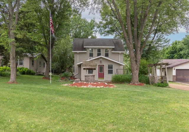 1st image of 321 Drier St, Durand, WI 54736 | MLS# 7095891