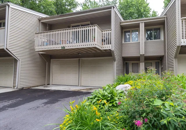 Photo 2 of Sale Pending at 13404 Oakland Dr, Burnsville, MN 55337 | MLS# 7095923 | Listing updated on 2026-08-29