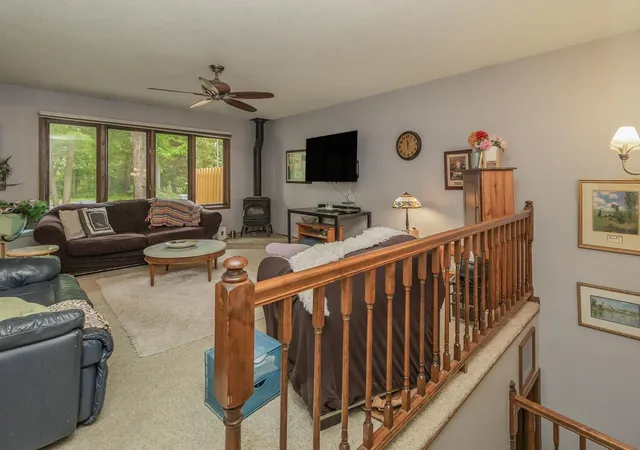 Photo 5 of Sale Pending at 13404 Oakland Dr, Burnsville, MN 55337 | MLS# 7095923 | Listing updated on 2026-08-29