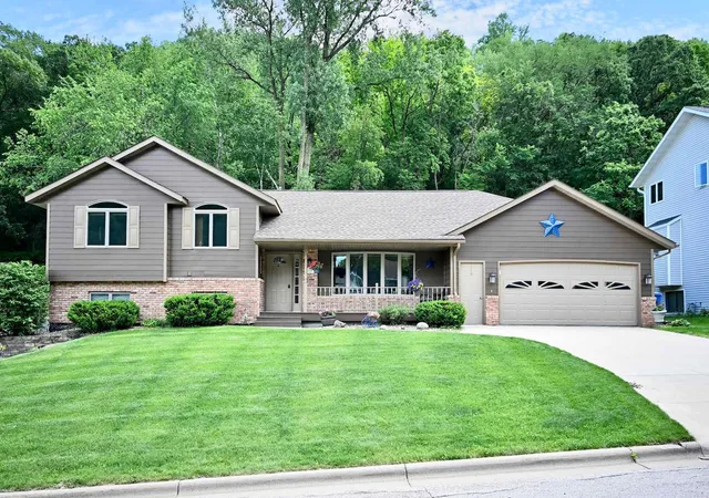 1st image of 1570 48th Ave, Winona, MN 55987 | MLS# 7095962