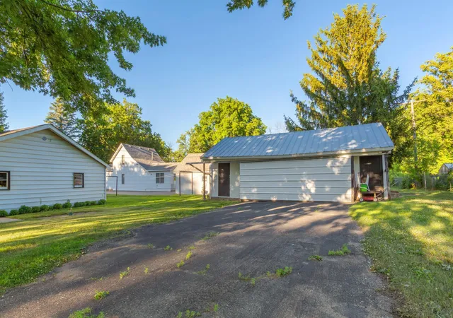 Homes for sale in Faribault, MN | 533 9th St Nw, Faribault, MN 55021 | MLS# 7095963