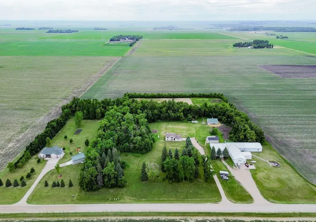 Homes for sale in Kindred, ND | 16657 52nd St Se, Kindred, ND 58051 | MLS# 7096009