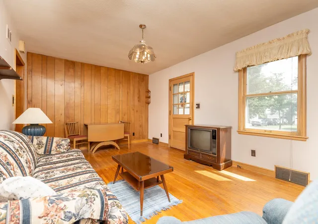 Photo 3 of Single family home for sale at 102 5th Street Ne, Montgomery, MN 56069 | MLS# 7096018 | Listing updated on 2026-08-18