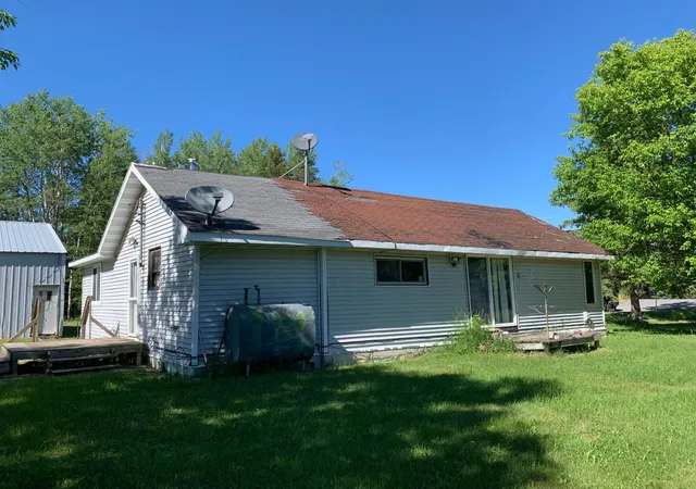 Homes for sale in International Falls, MN | 3121 County Road 2 S, International Falls, MN 56649 | MLS# 7096026