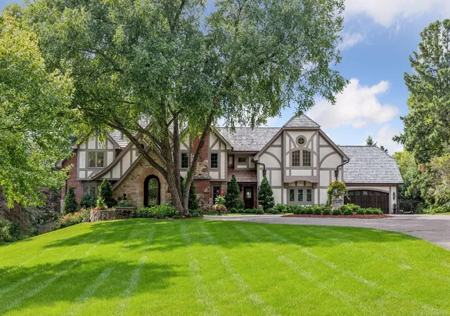 Photo 2 of Sale Pending at 28160 Boulder Brg Dr, Excelsior, MN 55331 | MLS# 7096028 | Listing updated on 2026-08-14