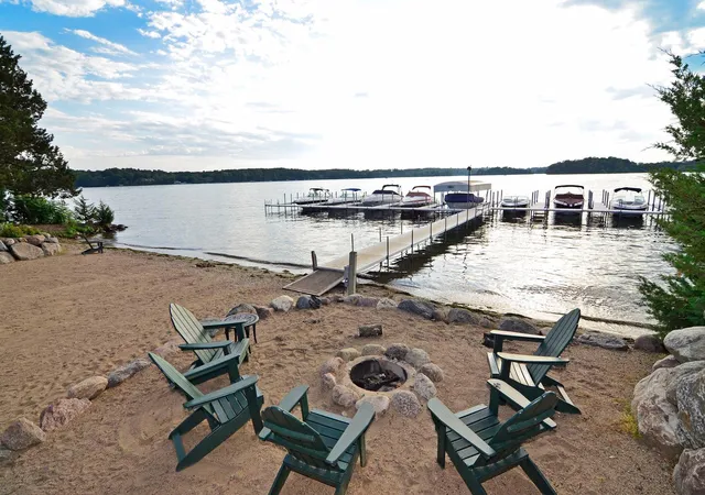 Photo 3 of Sale Pending at 28160 Boulder Brg Dr, Excelsior, MN 55331 | MLS# 7096028 | Listing updated on 2026-08-14