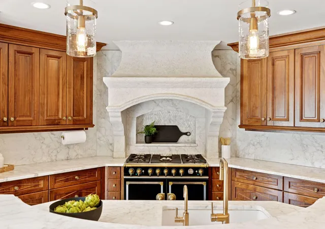 Photo 4 of Sale Pending at 28160 Boulder Brg Dr, Excelsior, MN 55331 | MLS# 7096028 | Listing updated on 2026-08-14