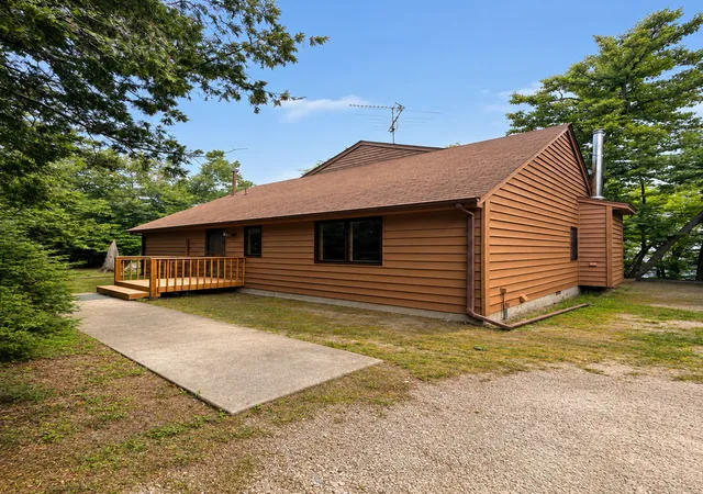 Photo 3 of Single family home for sale at 50573 Evergreenpoint Rd, Bigfork, MN 56628 | MLS# 7096048 | Listing updated on 2026-09-24