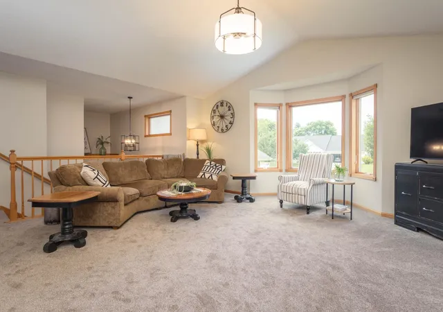2nd image of 1316 Armstrong Rd Nw, Alexandria, MN 56308 | MLS# 7096073