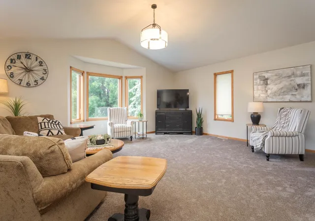 3rd image of 1316 Armstrong Rd Nw, Alexandria, MN 56308 | MLS# 7096073