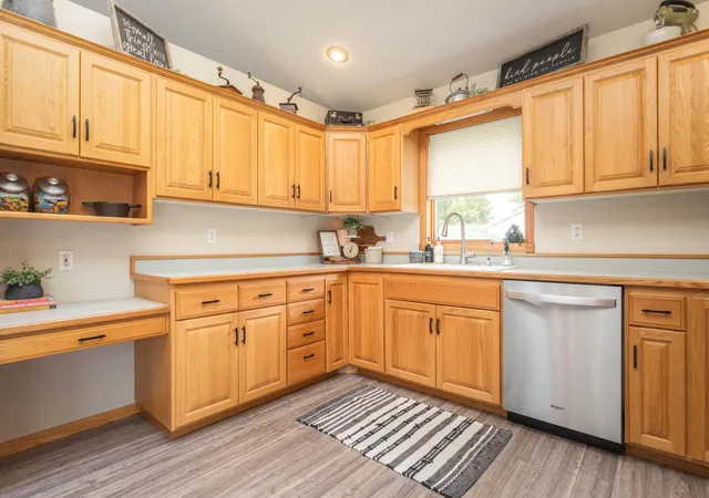 5th image of 1316 Armstrong Rd Nw, Alexandria, MN 56308 | MLS# 7096073