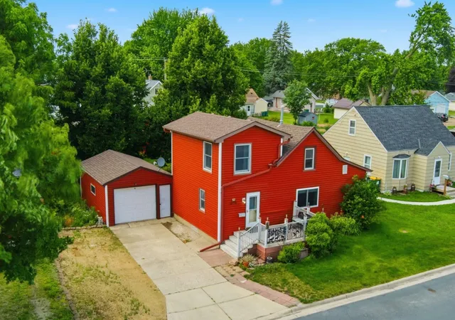 Homes for sale in Montgomery, MN | 606 4th St Ne, Montgomery, MN 56069 | MLS# 7096077