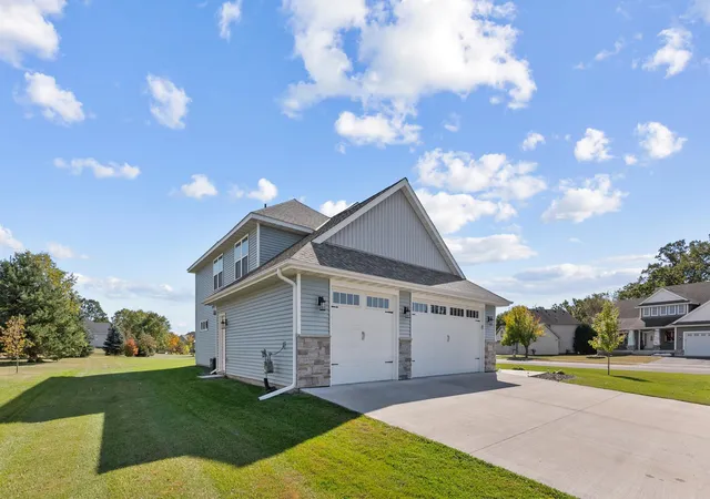 Photo 1 of Single family home for sale at 38209 Everett Ave, North Branch, MN 55056 | MLS# 7096078 | Listing updated on 2026-10-15