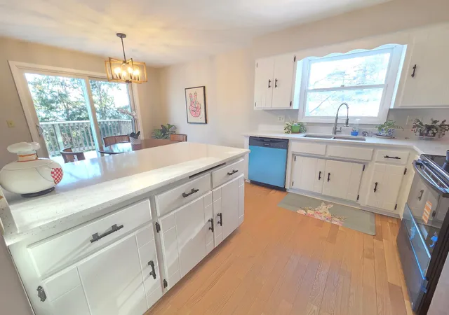 Photo 3 of Single family home for sale at 4174 Oakcrest Dr, Saint Paul, MN 55127 | MLS# 7096098 | Listing updated on 2026-09-03