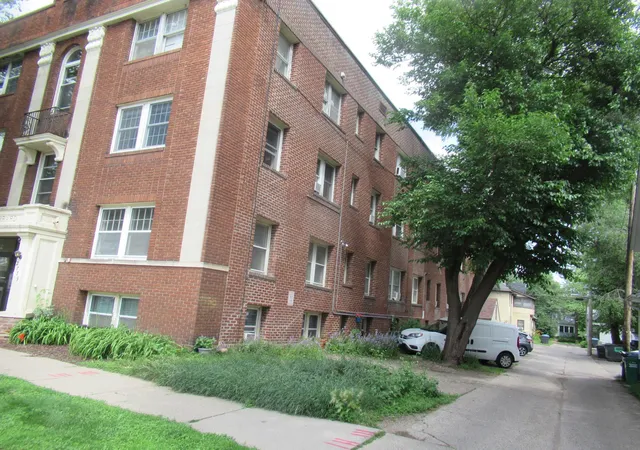 10th image of 2739 Girard Ave S #101, Minneapolis, MN 55408 | MLS# 7096104