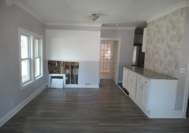 4th image of 2739 Girard Ave S #101, Minneapolis, MN 55408 | MLS# 7096104