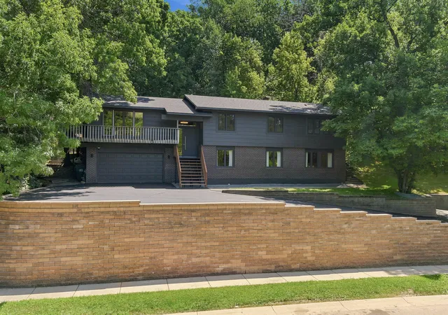 Photo 3 of Single family home for sale at 138 Chaparral Dr, Saint Paul, MN 55124 | MLS# 7096111 | Listing updated on 2026-08-30