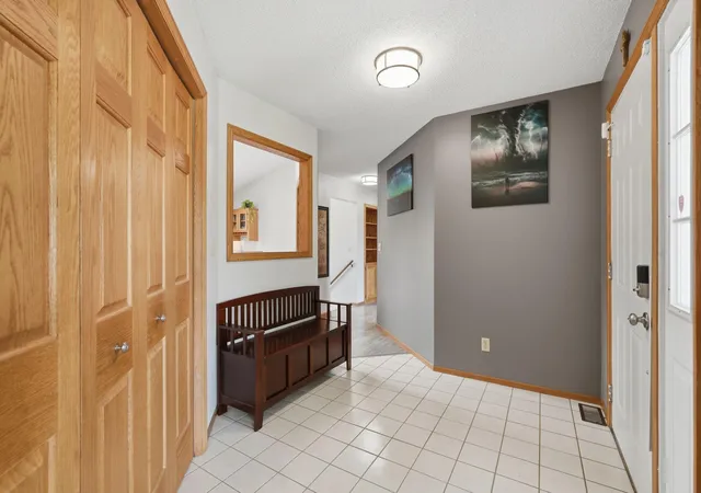 3rd image of 7288 Foxboro Ct, Saint Paul, MN 55125 | MLS# 7096112