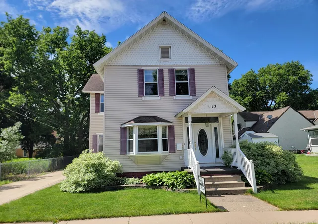2nd image of 113 E Sarnia St, Winona, MN 55987 | MLS# 7096130
