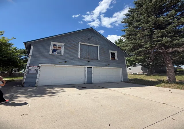 Homes for sale in Adrian, MN | 301 Connecticut Ave, Adrian, MN 56110 | MLS# 7096167