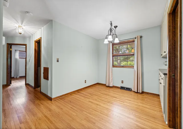Homes for sale in Shoreview, MN | 605 Arner Ave, Shoreview, MN 55126 | MLS# 7096202