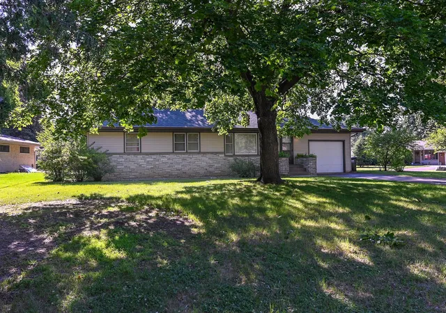 3rd image of 6201 Riverview Ter Ne, Minneapolis, MN 55432 | MLS# 7096208