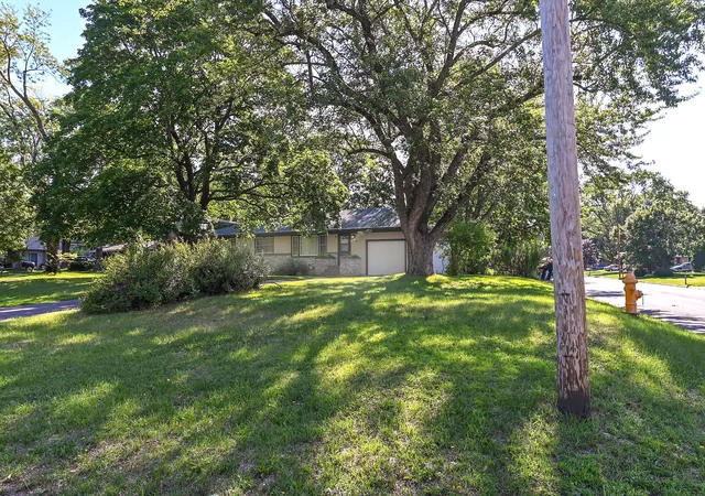 4th image of 6201 Riverview Ter Ne, Minneapolis, MN 55432 | MLS# 7096208