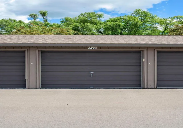 2nd image of 1806 Pioneer Rd, Red Wing, MN 55066