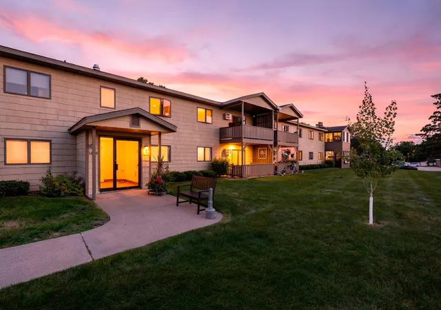 4th image of 1806 Pioneer Rd #113, Red Wing, MN 55066 | MLS# 7096224
