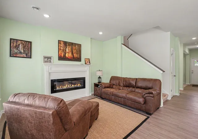 Photo 4 of Single family home for sale at 1174 150th Street W, Rosemount, MN 55068 | MLS# 7096225 | Listing updated on 2026-09-22