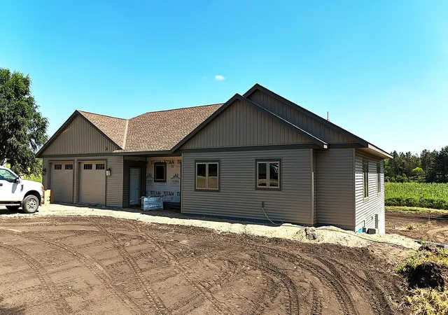Photo 3 of Single family home for sale at 16435 26th Street Ne, New London, MN 56273 | MLS# 7096227 | Listing updated on 2026-09-22