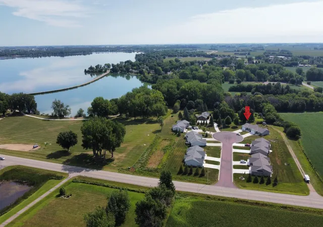 Photo 2 of Condo for sale at 2343 Cherrywood Ln, Worthington, MN 56187 | MLS# 7096248 | Listing updated on 2026-08-27