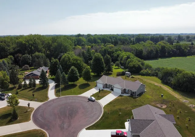 Photo 38 of Condo for sale at 2343 Cherrywood Ln, Worthington, MN 56187 | MLS# 7096248 | Listing updated on 2026-10-02
