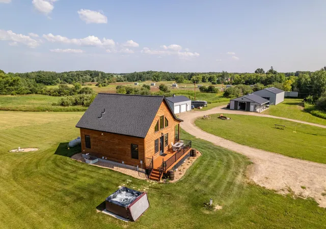 Homes for sale in Dalbo, MN | 39057 Variolite St Nw, Dalbo, MN 55017 | MLS# 7096293