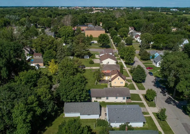 Homes for sale in Fergus Falls, MN | 623 Spruce St, Fergus Falls, MN 56537 | MLS# 7096300