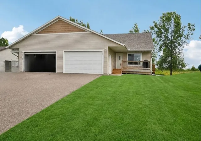 Homes for sale in Roberts, WI | 428 E Cheyenne St, Roberts, WI 54023 | MLS# 7096303
